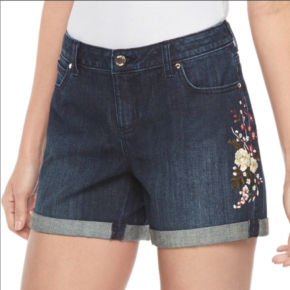 Jennifer Lopez Pants - JENNIFER LOPEZ Boyfriend Embroidered Jean Shorts 4